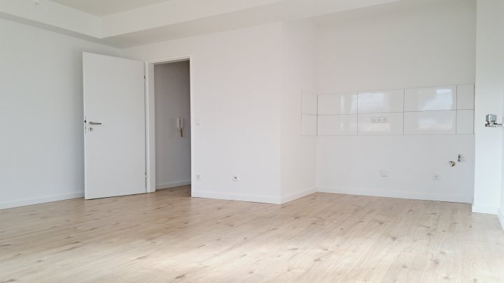 Ratingen-Lintorf! Frisch renov. Apartment mit gr. Wohnküche in ruhiger Lage!