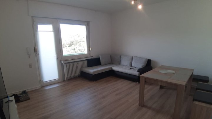 Möbliert vermieten und hohe Rendite sichern !! City -Wohnen !! 2 Zimmer, Balkon !!